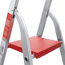 Профессиональная алюминиевая стремянка с органайзером NV3115.9